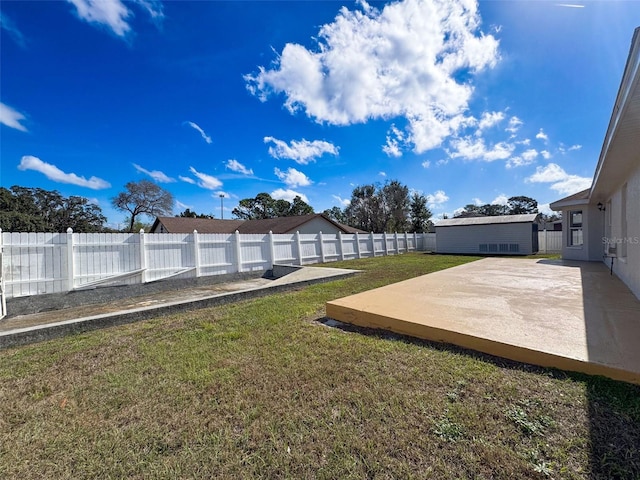 view of yard with a patio