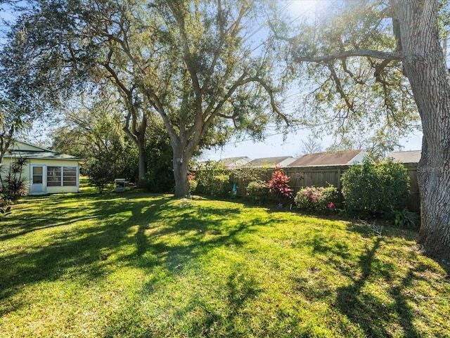 view of yard featuring a fenced backyard