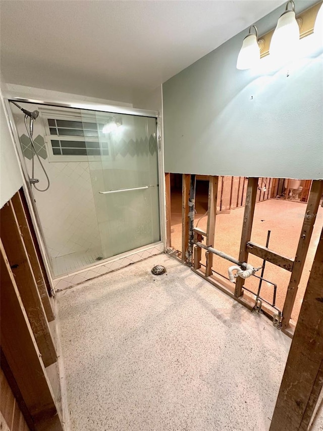 bathroom featuring speckled floor