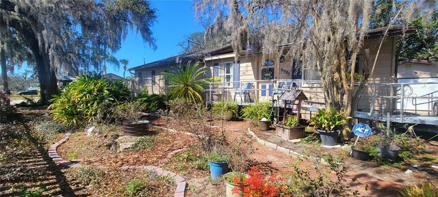 6825 Main St, New Port Richey, FL 34653 - view of yard
