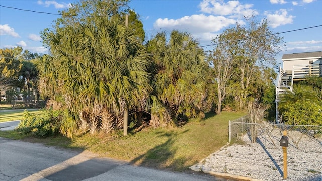 Listing photo 2 for 14426 Birch St, Hudson FL 34667