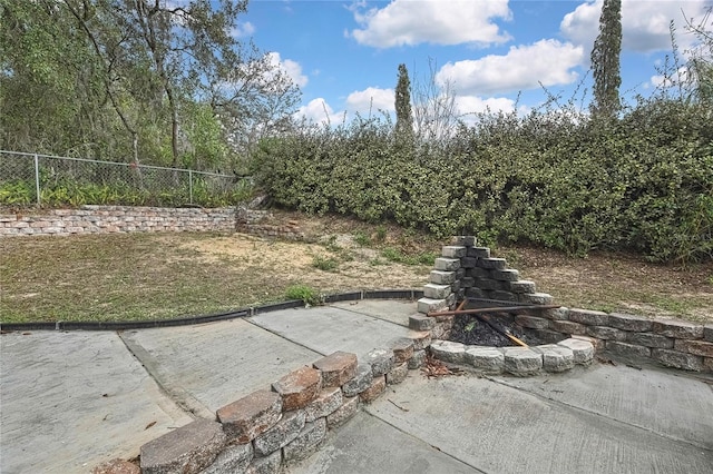 view of yard featuring fence