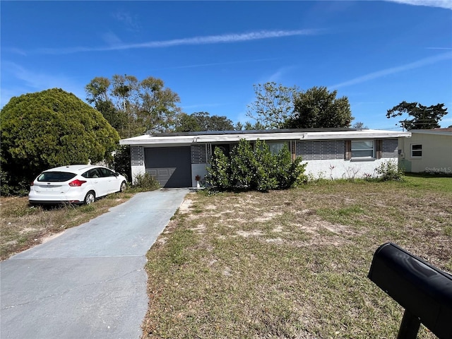 view of front of house with an attached garage