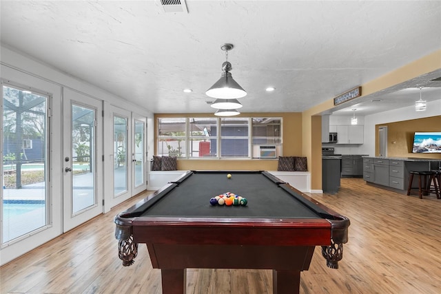 playroom featuring pool table, light wood-style flooring, visible vents, and recessed lighting