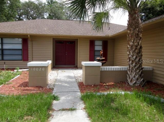 10020 Vancouver Rd, Spring Hill, FL 34608 - photo 2
