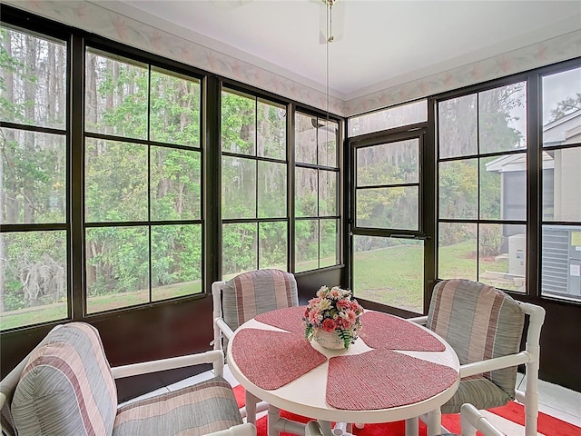 view of sunroom / solarium