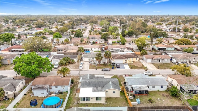 birds eye view of property featuring a residential view