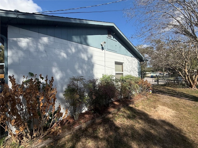 view of property exterior