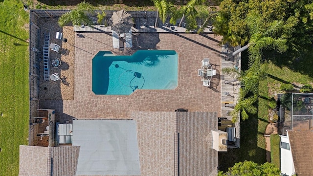 7901 Willow Brook Ct, Hudson, FL 34667 - view from above of property featuring a pool