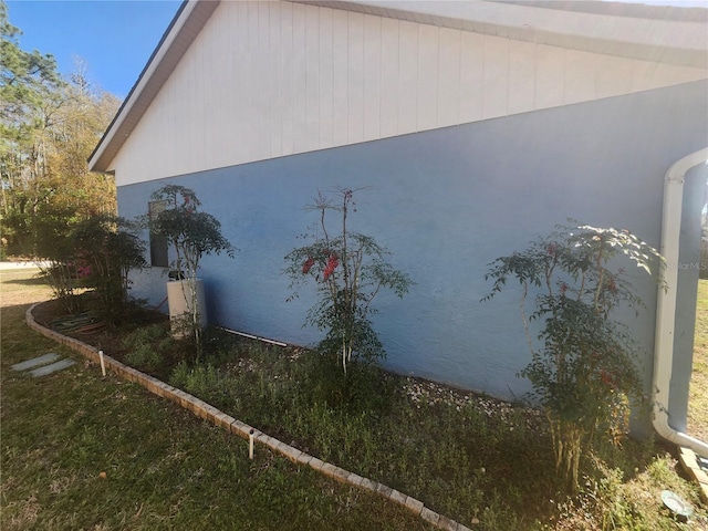 view of property exterior