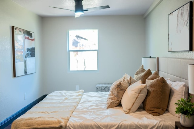 bedroom featuring a ceiling fan