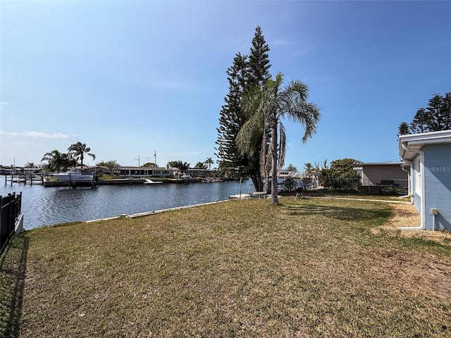 view of yard featuring a water view