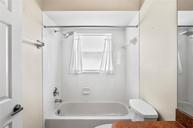 303 Rochester St, Spring Hill, FL 34609 - full bathroom with toilet and shower / bathtub combination