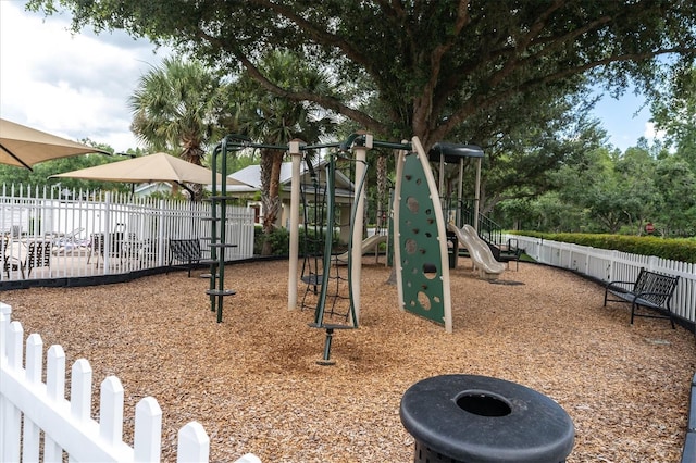 3465 Bumelia Ln, New Port Richey, FL 34655 - community play area featuring fence