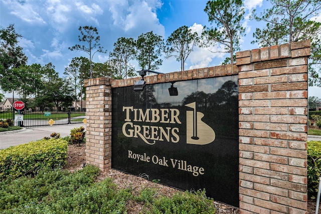 9636 Brookdale Dr, New Port Richey, FL 34655 - community sign featuring fence