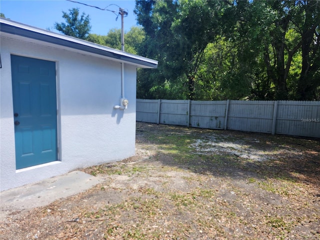825 Lincoln Ave, Tarpon Springs, FL 34689 - view of yard featuring fence
