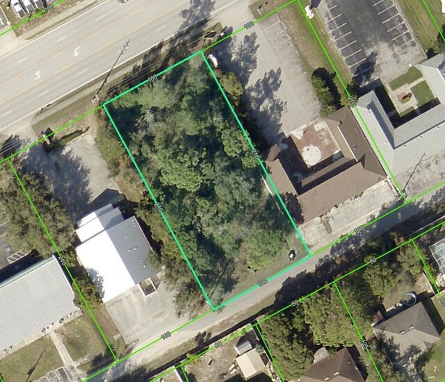 13182 Spring Hill Dr, Spring Hill, FL 34609