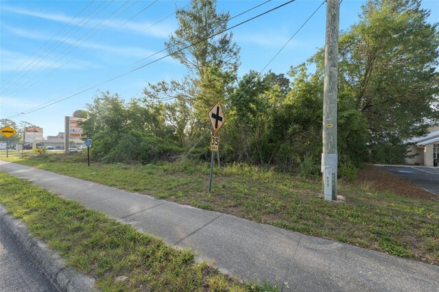 13182 Spring Hill Dr, Spring Hill, FL 34609