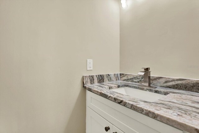 10423 Ashley Oaks Dr, Riverview, FL 33578 - bathroom featuring vanity