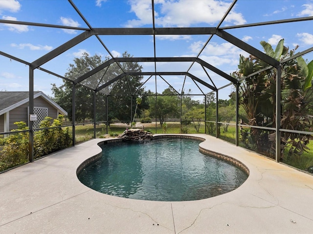 10318 Piper Dr, New Port Richey, FL 34654 - pool with a patio