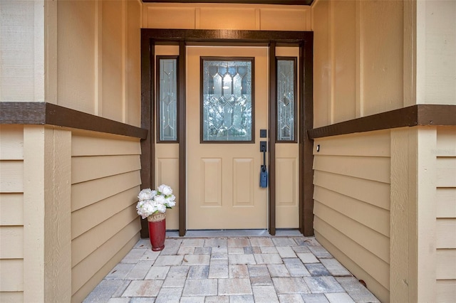 view of property entrance