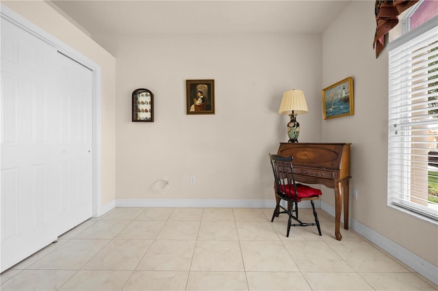 4407 Caliquen Dr, Brooksville, FL 34604 - living area featuring baseboards