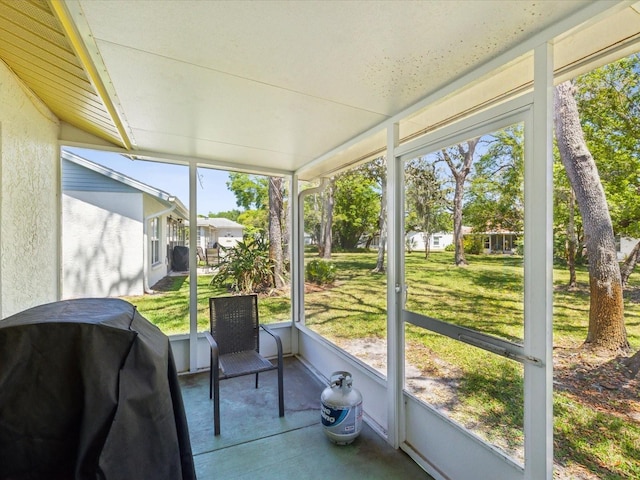 11536 Golden Rain Dr, New Port Richey, FL 34654 - sunroom with plenty of natural light