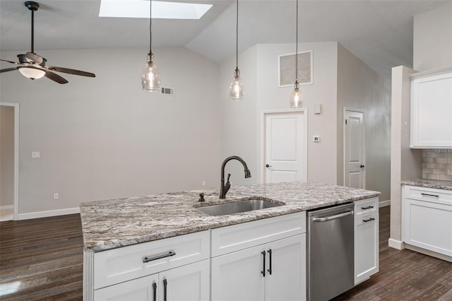 6095 W Douneray Loop, Crystal River, FL 34429 - kitchen featuring stainless steel dishwasher, a ceiling fan, a sink, dark wood finished floors, and visible vents