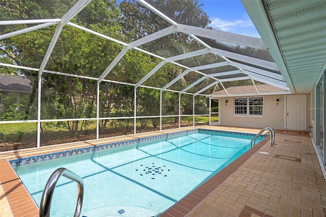 6095 W Douneray Loop, Crystal River, FL 34429 - outdoor pool featuring a patio area and a lanai