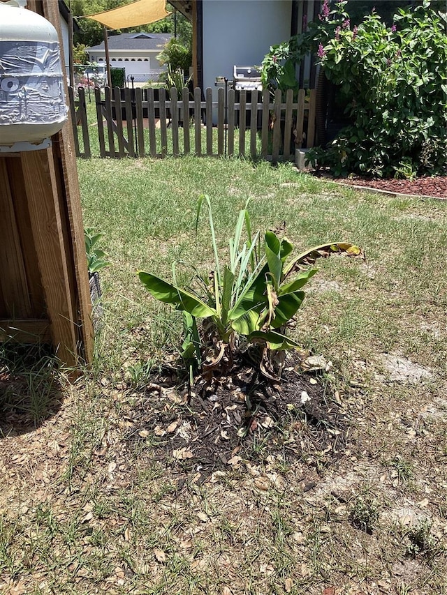 13111 Sheridan Dr, Hudson, FL 34667 - view of yard