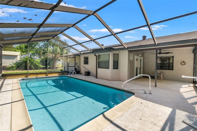 3029 Harrow Rd, Spring Hill, FL 34606 - pool featuring ceiling fan, a patio area, and glass enclosure