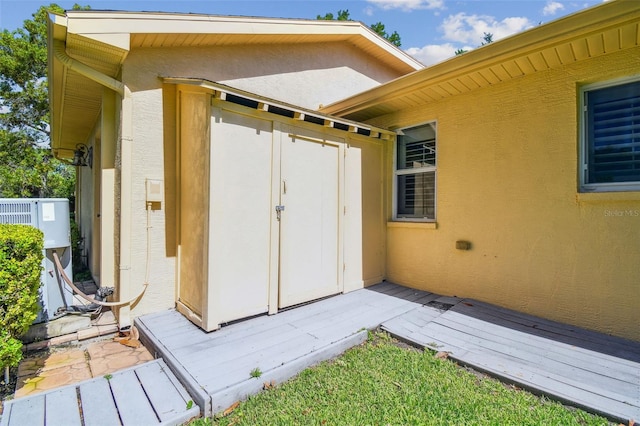 18502 Winding Oaks Blvd, Hudson, FL 34667 - view of outdoor structure