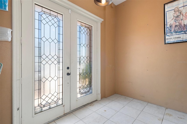 13810 Celida Ave, Hudson, FL 34667 - tiled foyer entrance with plenty of natural light