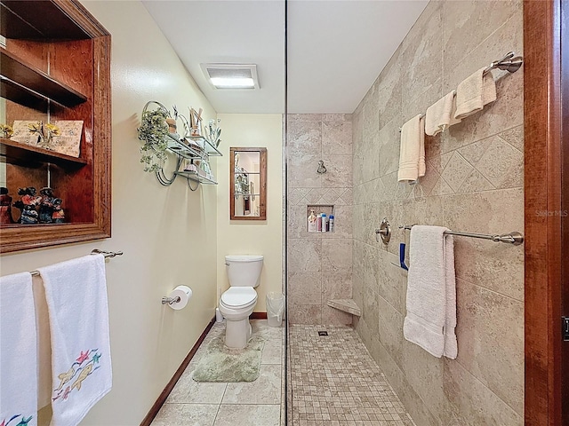 75 N Canal Dr, Palm Harbor, FL 34684 - full bathroom with toilet, baseboards, visible vents, and tiled shower