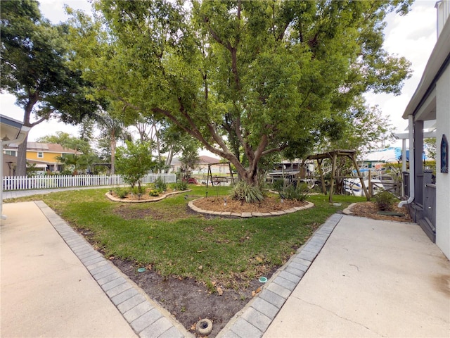 75 N Canal Dr, Palm Harbor, FL 34684 - view of yard with fence