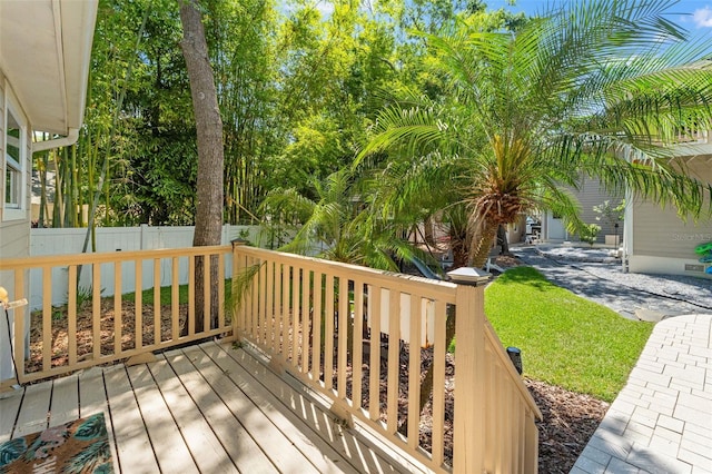 520 Lafayette Blvd, Oldsmar, FL 34677 - deck featuring fence