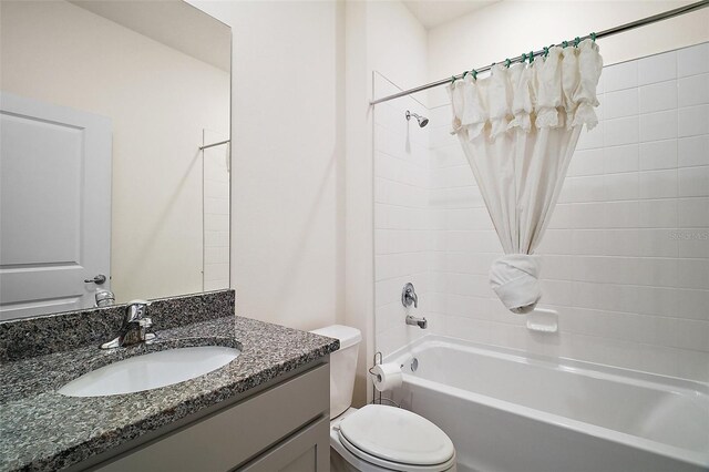 4106 NW 44th Cir, Ocala, FL 34482 - full bath with vanity, shower / bath combo with shower curtain, and toilet