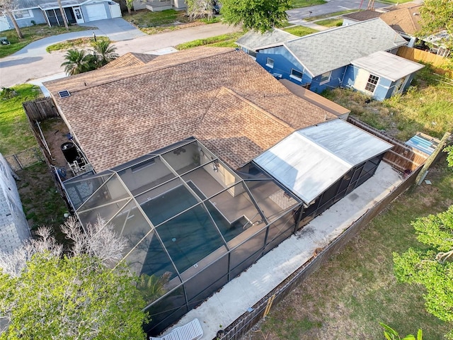 bird's eye view with a residential view