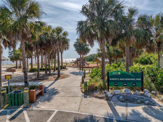 4934 Amherst Ct, New Port Richey, FL 34652 - view of surrounding community