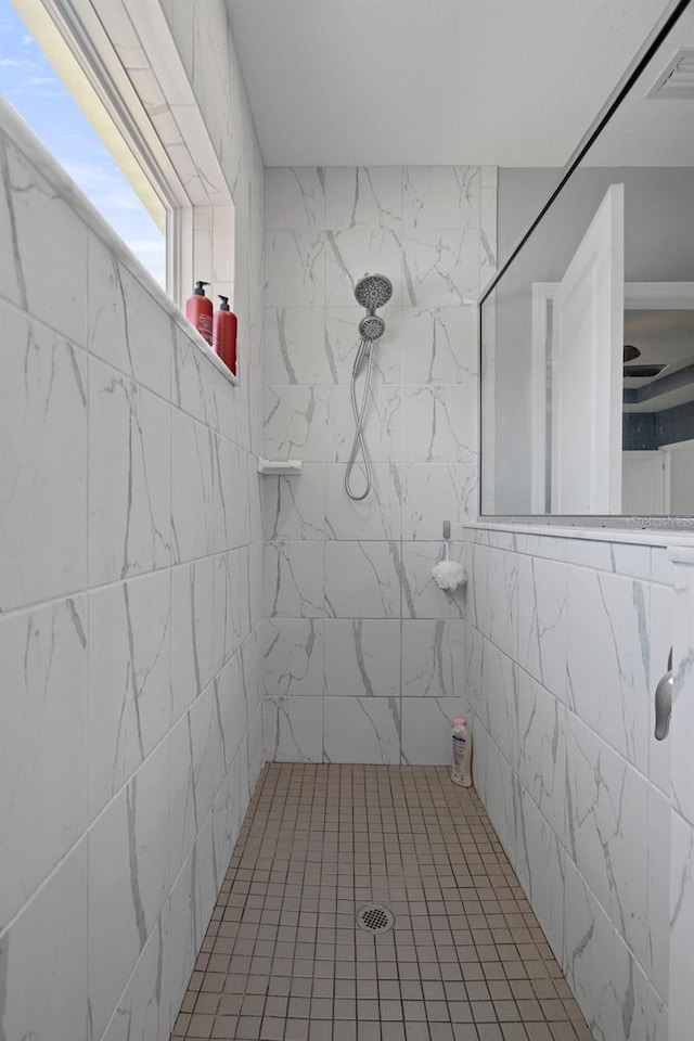 733 Old Windsor Way, Spring Hill, FL 34609 - full bath with visible vents and a tile shower