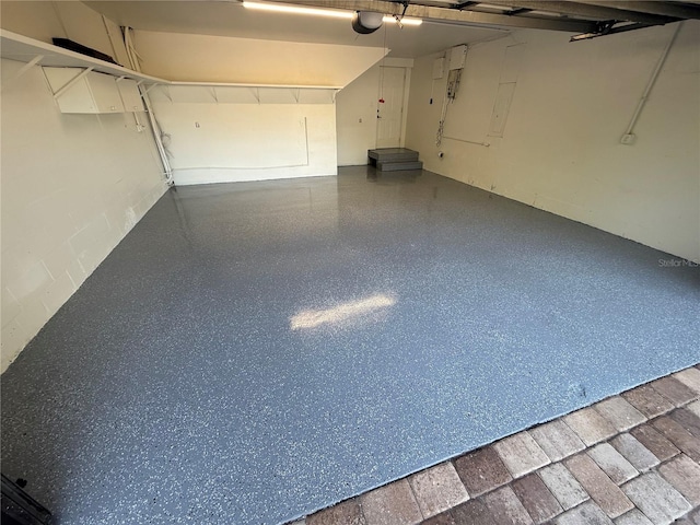 210 S Hale Ave, Tampa, FL 33609 - view of garage