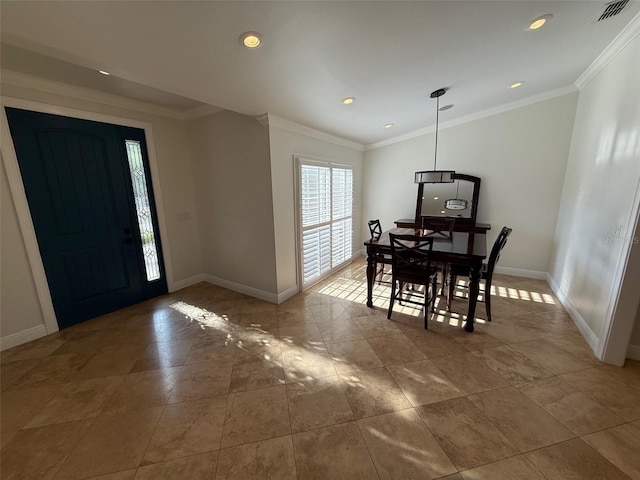 210 S Hale Ave, Tampa, FL 33609 - tiled dining room featuring crown molding, baseboards, and recessed lighting