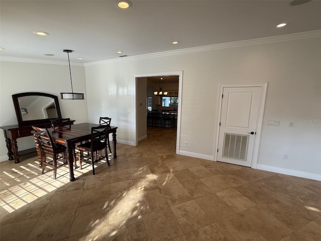 210 S Hale Ave, Tampa, FL 33609 - dining area featuring ornamental molding, baseboards, recessed lighting, and a chandelier