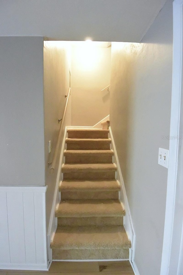 12210 Quail Run Row, Hudson, FL 34667 - view of stairs