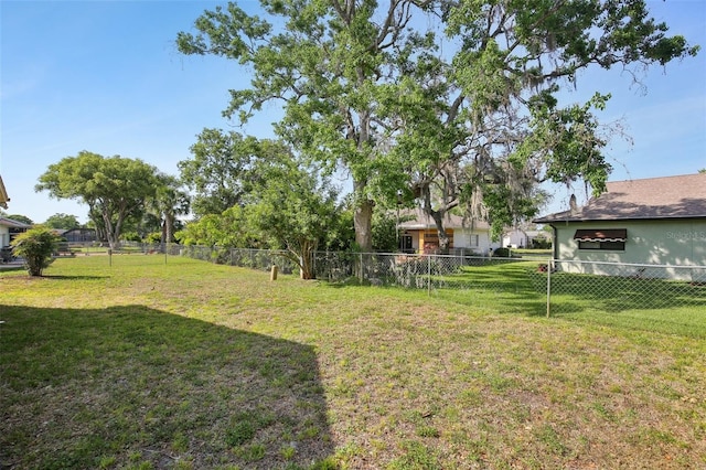 12906 Sandburst Ln, Hudson, FL 34667 - view of yard with fence