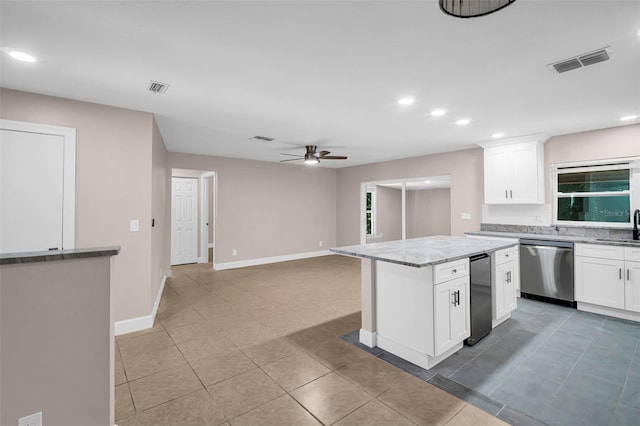 2660 Orangewood Ct, Palm Harbor, FL 34684 - kitchen with visible vents, recessed lighting, ceiling fan, and dishwasher