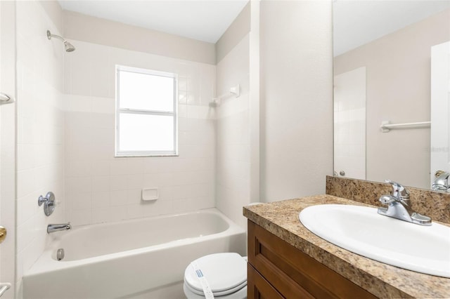 3410 Thistledown Ln, Land O Lakes, FL 34638 - full bath featuring toilet, bathing tub / shower combination, and vanity