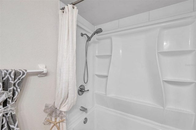 full bath with shower / bath combo
