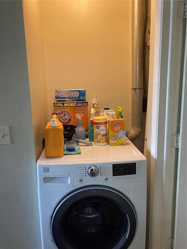 2850 Westmoreland Ct, New Port Richey, FL 34655 - laundry room featuring washer / dryer