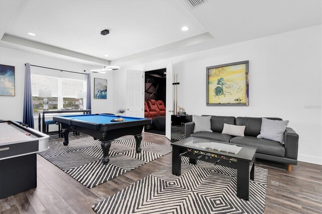4188 Barbour Trl, Odessa, FL 33556 - rec room featuring billiards table, wood finished floors, recessed lighting, a tray ceiling, and baseboards